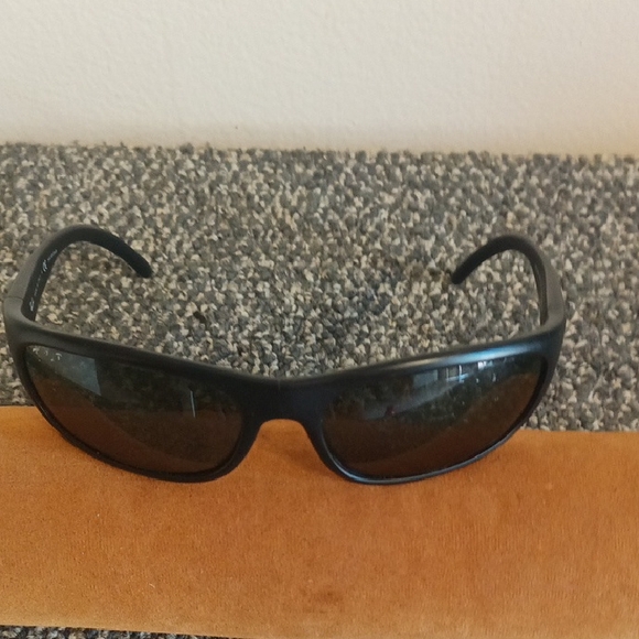 Ray-Ban Other - Ray-Ban Classic Black Sunglasses RB 4033 Frames Only